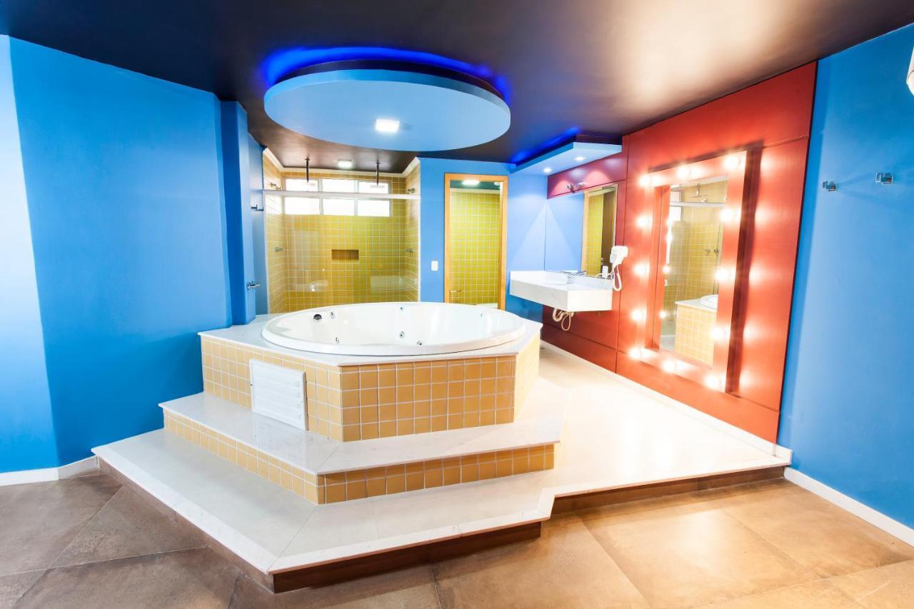 Almirante Tamandaré Motel Napoleon מראה חיצוני תמונה
